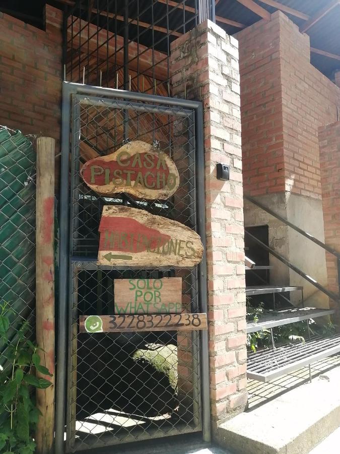 Pistacho Hostel Минка Екстериор снимка