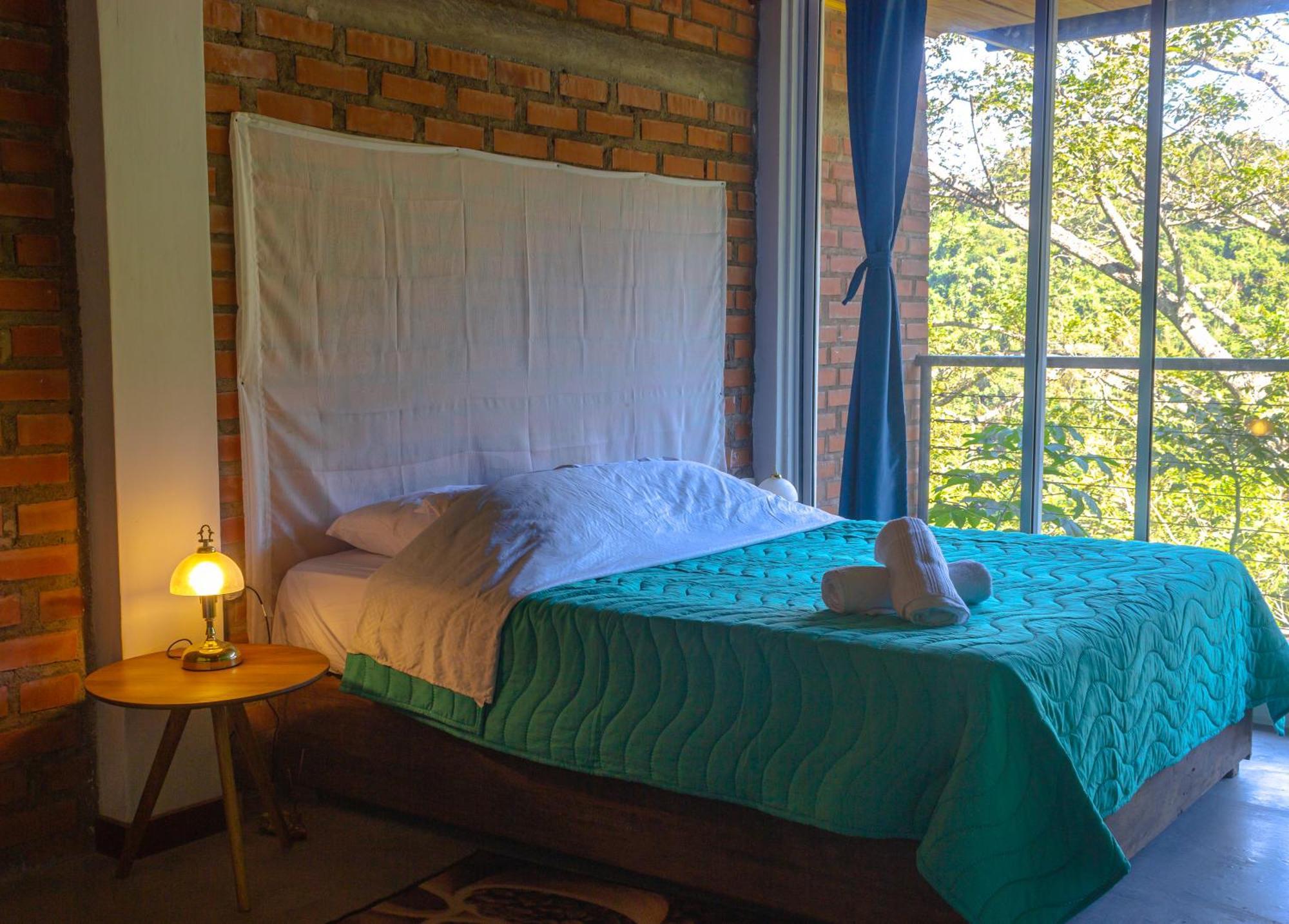 Pistacho Hostel Минка Екстериор снимка