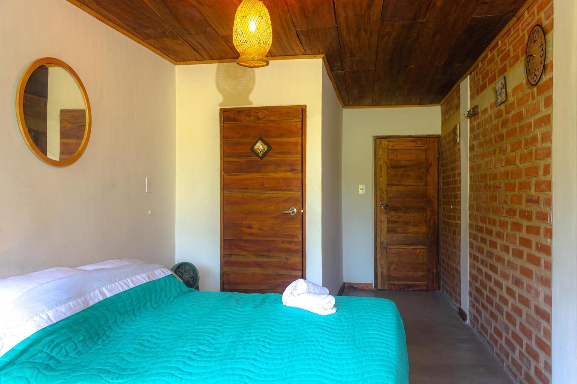 Pistacho Hostel Минка Екстериор снимка