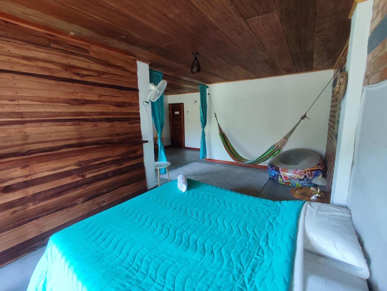 Pistacho Hostel Минка Екстериор снимка
